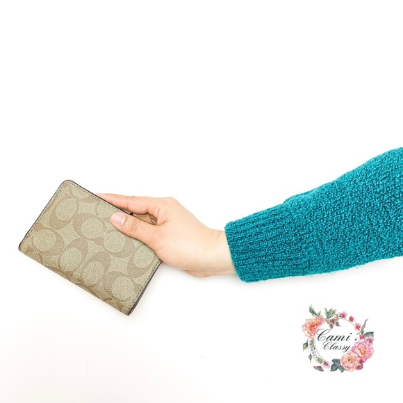 🌷CamiClassy Bags🌷 Coach Corner Zip Wallet - Picture 2 of 3